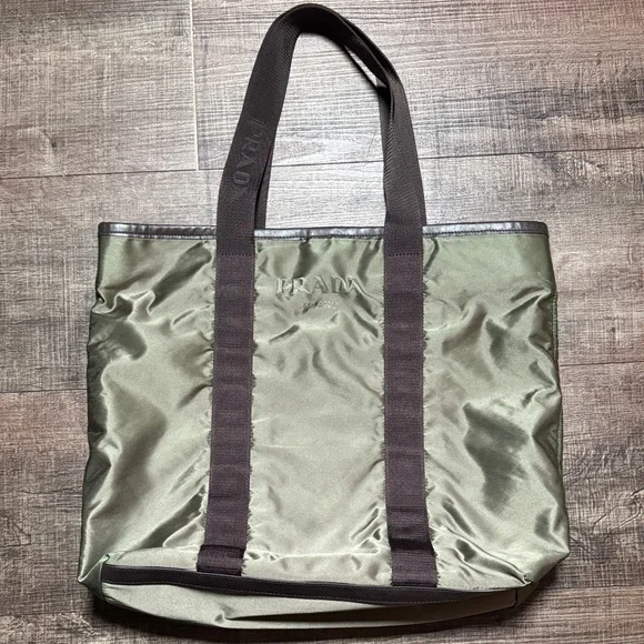 Prada Nylon Olive Green Shoulder bag - Picture 2 of 16